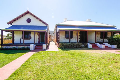 Fremantle Colonial Cottages - Accommodation Sunshine Coast 0