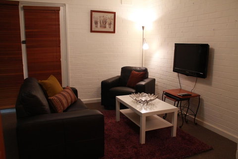 Mt Pleasant Apartment - Accommodation Sunshine Coast 0