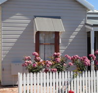 Bluebird Cottage - Accommodation Sunshine Coast