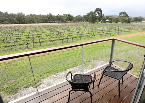 Lot113 Vineyard Accommodation - Accommodation Sunshine Coast 6