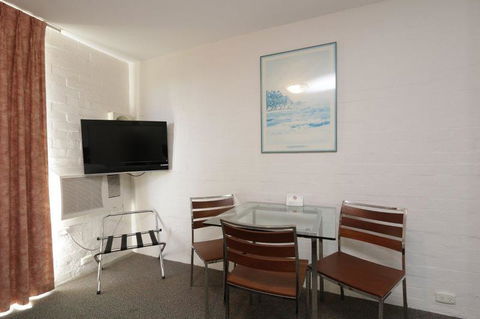 Atrium Hotel Mandurah - Accommodation Sunshine Coast 2