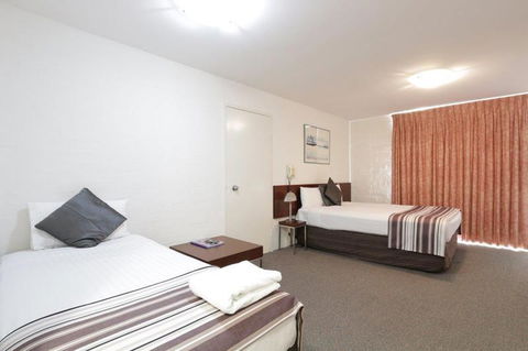 Atrium Hotel Mandurah - Accommodation Sunshine Coast 1