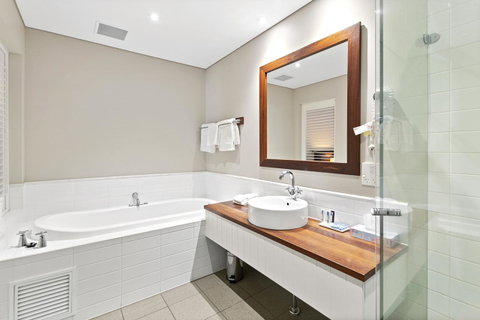 Caves House Hotel & Apartments Yallingup - Accommodation Sunshine Coast 17