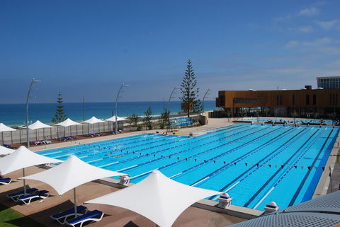 Absolute Beachfront Scarborough - Accommodation Sunshine Coast 10