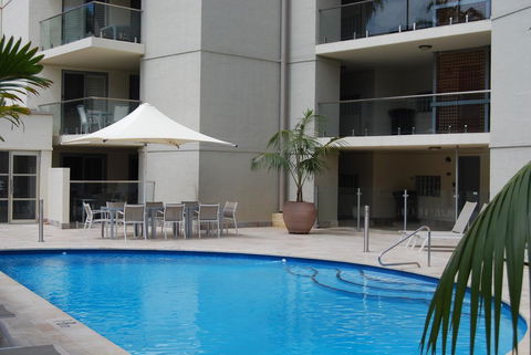 Absolute Beachfront Scarborough - Accommodation Sunshine Coast 8