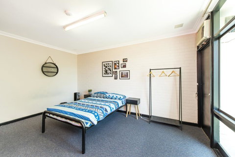 Billabong Backpackers Resort - Accommodation Sunshine Coast 9
