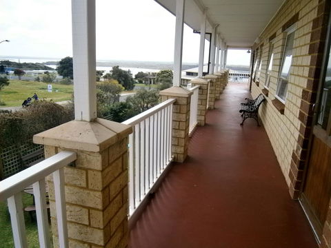 Baywatch Retreat Augusta - Accommodation Sunshine Coast 28
