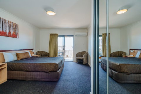 Canning Bridge Auto Lodge - Accommodation Sunshine Coast 6