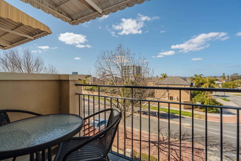 Canning Bridge Auto Lodge - Accommodation Sunshine Coast 4