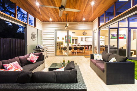 Arthouse - Accommodation Sunshine Coast 0