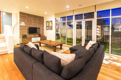 Arthouse - Accommodation Sunshine Coast 8
