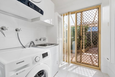 Applecross Village Residence - Accommodation Sunshine Coast 24