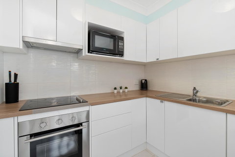Applecross Village Residence - Accommodation Sunshine Coast 12