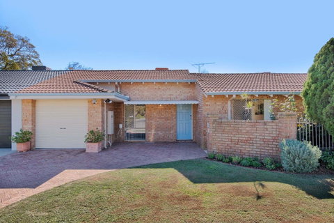 Applecross Village Residence - Accommodation Sunshine Coast 29