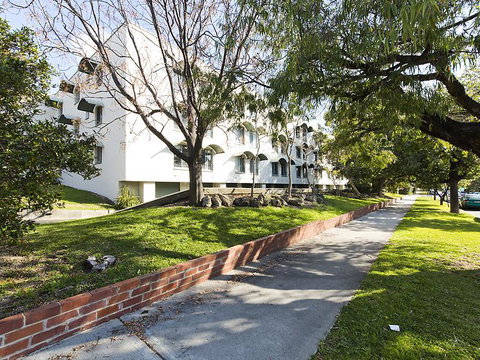 Style In Subiaco - Accommodation Sunshine Coast 0