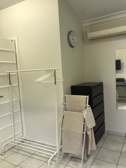 Susan Yong's Studio - Accommodation Sunshine Coast 16
