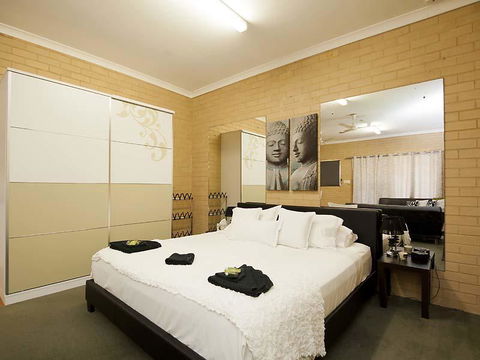 Garden Studio - Accommodation Sunshine Coast 3