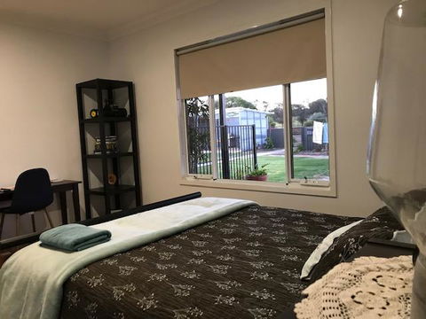 The Mains Guest House 2 Bedroom Farm Stay - Accommodation Sunshine Coast 3