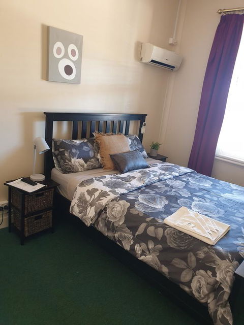 Junction Hotel Moora - Accommodation Sunshine Coast 3