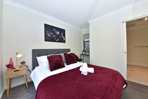 Short Stay Apartment In Perth City 1703 - Accommodation Sunshine Coast 3