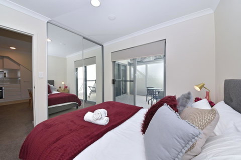 Short Stay Apartment In Perth City 1703 - Accommodation Sunshine Coast 1
