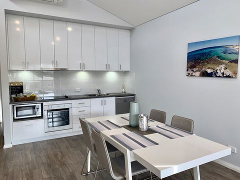 17 By The Sea - Accommodation Sunshine Coast 9
