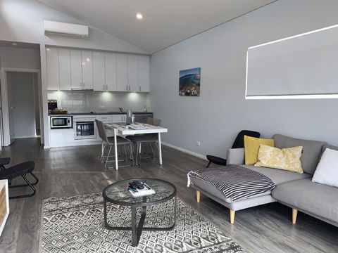 17 By The Sea - Accommodation Sunshine Coast 5