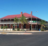 The Palace Hotel - Accommodation Sunshine Coast