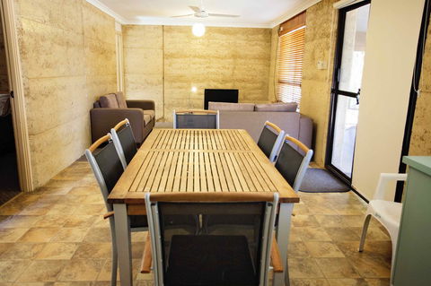 Hopetoun Motel & Chalet Village - Accommodation Sunshine Coast 40
