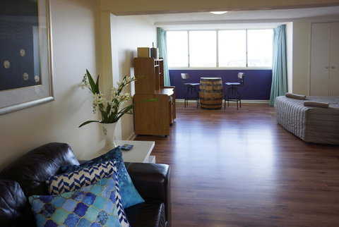 Studio 302 With Ocean Views - Accommodation Sunshine Coast 8