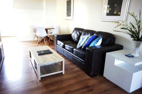 Studio 302 With Ocean Views - Accommodation Sunshine Coast 3