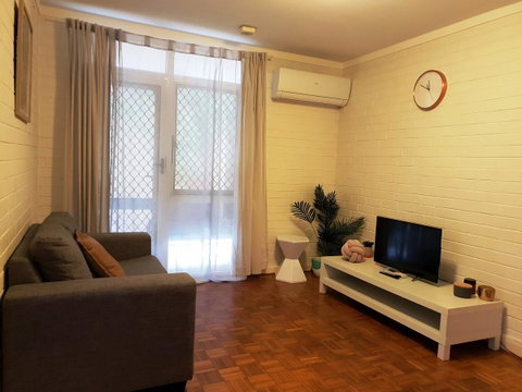 Fremantle Coastal Stay - 1 Bedroom Central Apartment - Accommodation Sunshine Coast 1