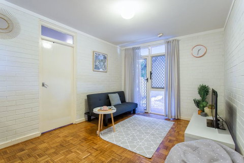 Fremantle Coastal Stay - 1 Bedroom Central Apartment - Accommodation Sunshine Coast 7