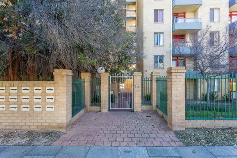 Fremantle Coastal Stay - 1 Bedroom Central Apartment - Accommodation Sunshine Coast 11