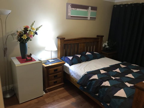 Master Room With Attachd Bath - Accommodation Sunshine Coast 11