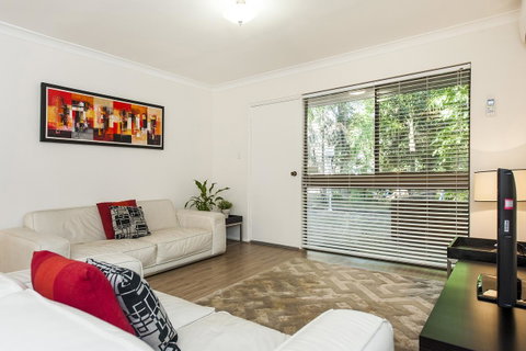 Forrest St - Accommodation Sunshine Coast 3
