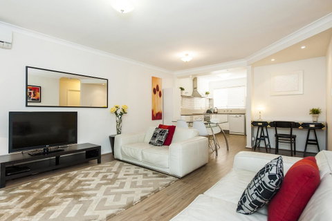 Forrest St - Accommodation Sunshine Coast 0