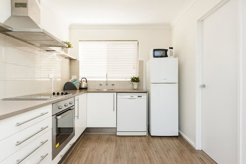 Forrest St - Accommodation Sunshine Coast 10