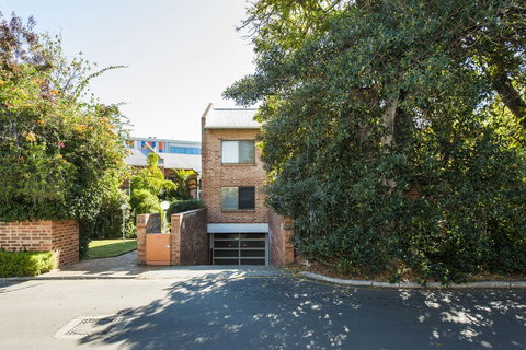 Forrest St - Accommodation Sunshine Coast 19