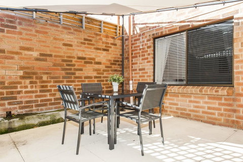 Forrest St - Accommodation Sunshine Coast 17