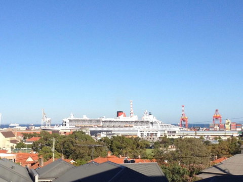 Studio 204 With Harbour, Ocean And Sunset Views From The Balcony - Accommodation Sunshine Coast 1