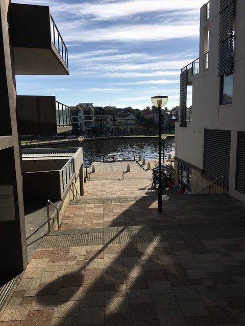 Dragonfly Apartment On Regal - Accommodation Sunshine Coast 5