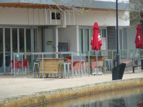 Dragonfly Apartment On Regal - Accommodation Sunshine Coast 44