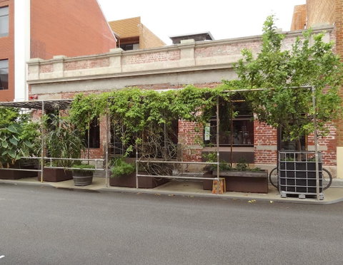 Windows On Pakenham - Accommodation Sunshine Coast 21