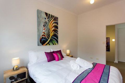 Windows On Pakenham - Accommodation Sunshine Coast 10