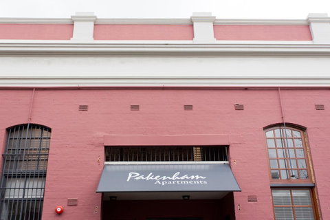 Windows On Pakenham - Accommodation Sunshine Coast 18