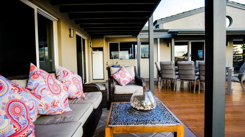 Mullaloo B & B - Accommodation Sunshine Coast 0