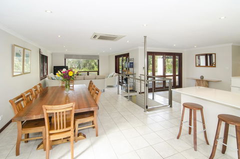 Seahaven - Accommodation Sunshine Coast 4