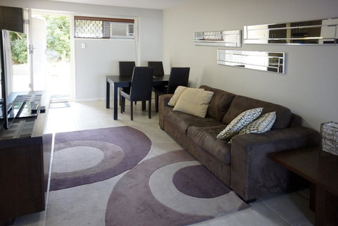 Studio 4 - Ground Floor Fremantle Apartment - Accommodation Sunshine Coast 2
