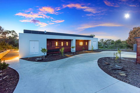Tamar Solar Home - Accommodation Sunshine Coast 2